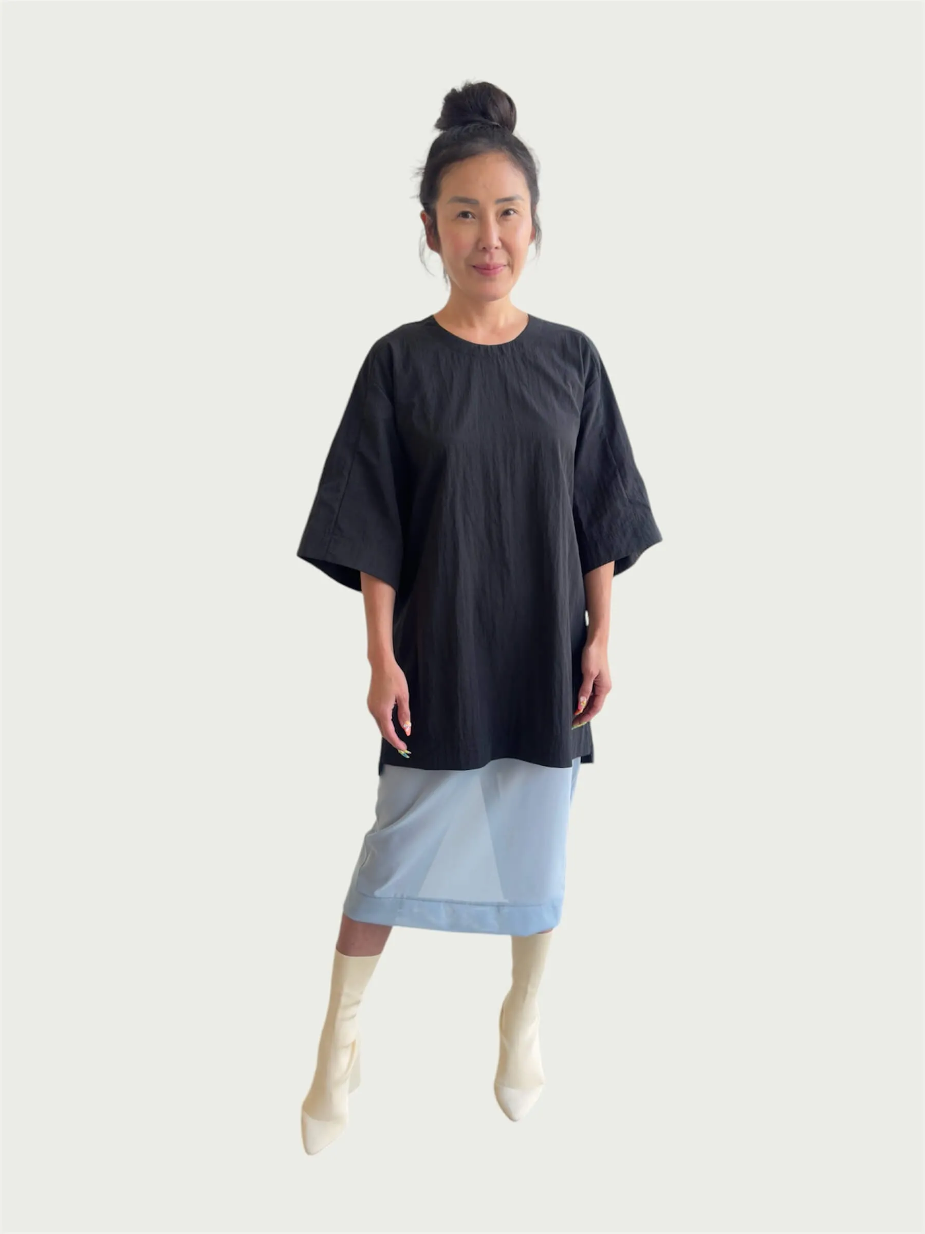 Air Loom Exaggerated Tee in Black