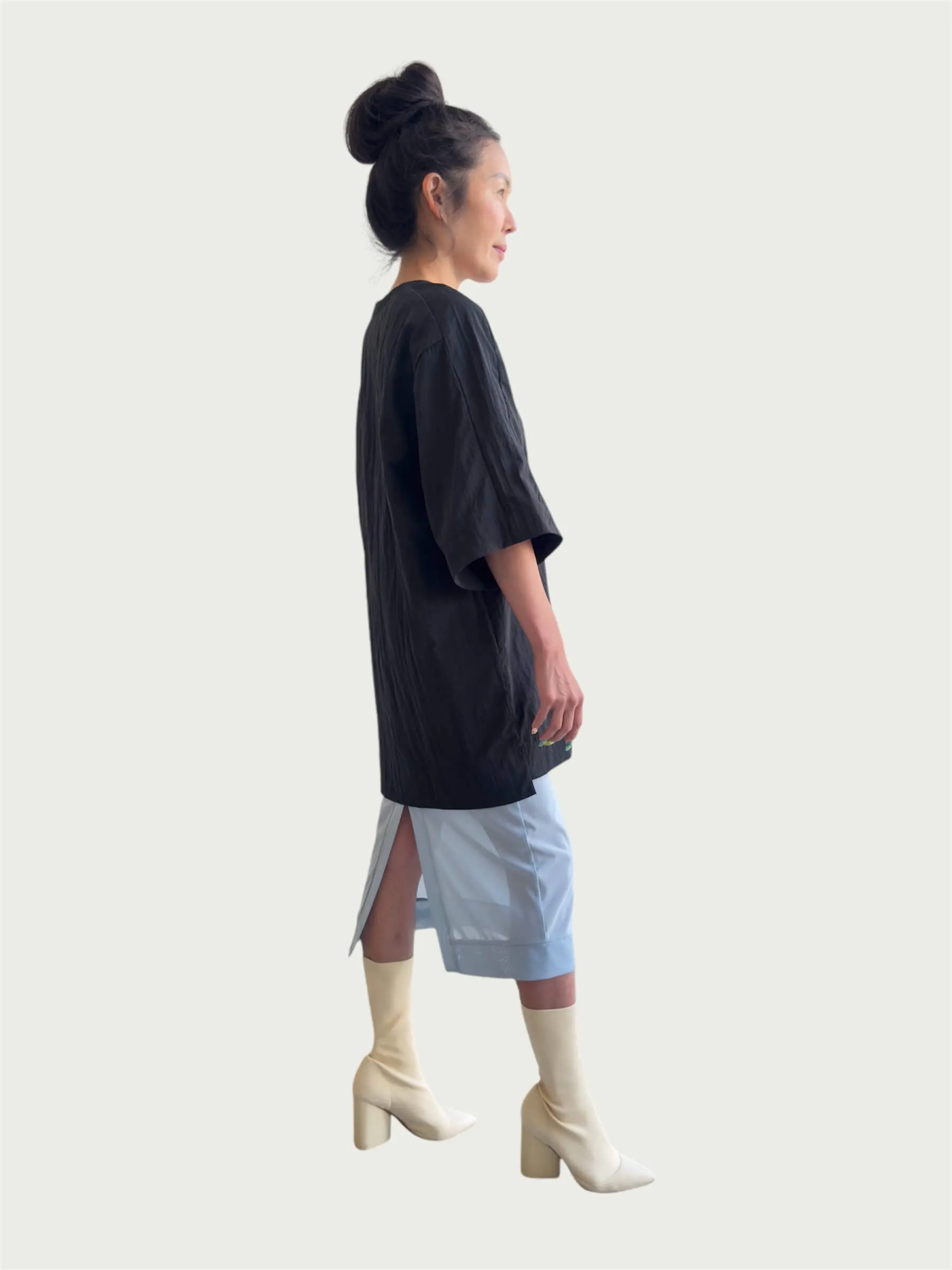 Air Loom Exaggerated Tee in Black