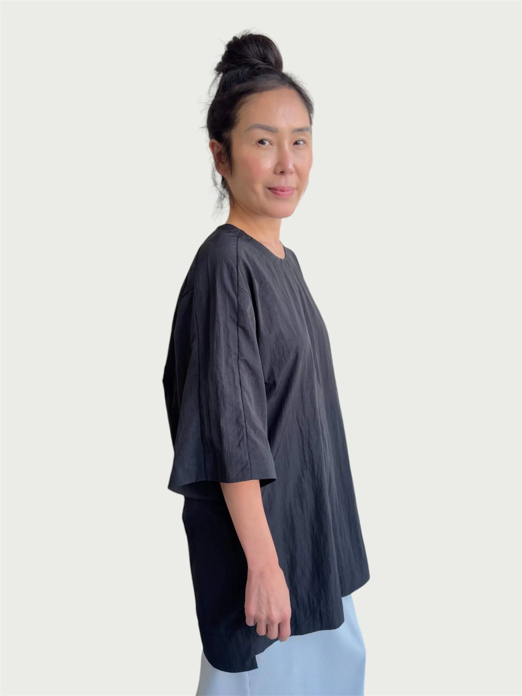 Air Loom Exaggerated Tee in Black